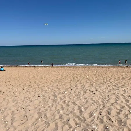 Jolie Maison Avec Piscine A Les Bains